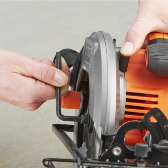 Купить Пила дисковая BLACK+DECKER  CS 1550 фото №6